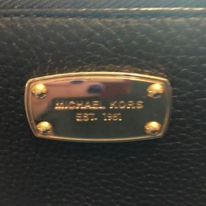 Michael Kors zip wallet